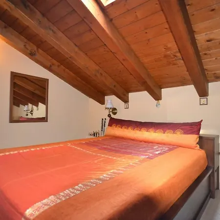 Ferienwohnung Attico In Centro Storico Con Wifi E Posto Auto Privato - Cir Vda Aosta 0267 Exterior foto